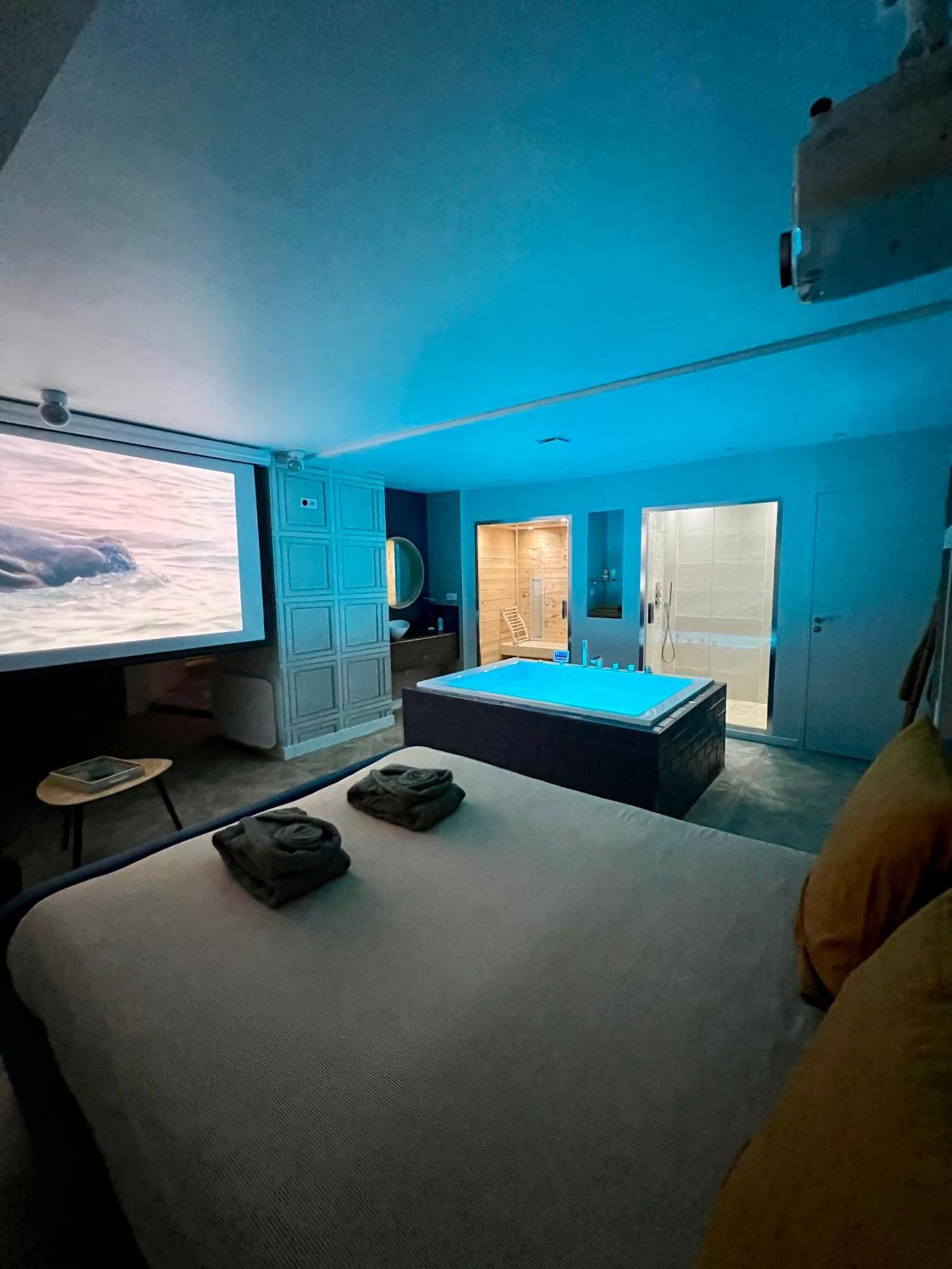 Appartement Avec Jacuzzi Sauna & Home Cinema - Nid D'Angers Zewnętrze zdjęcie