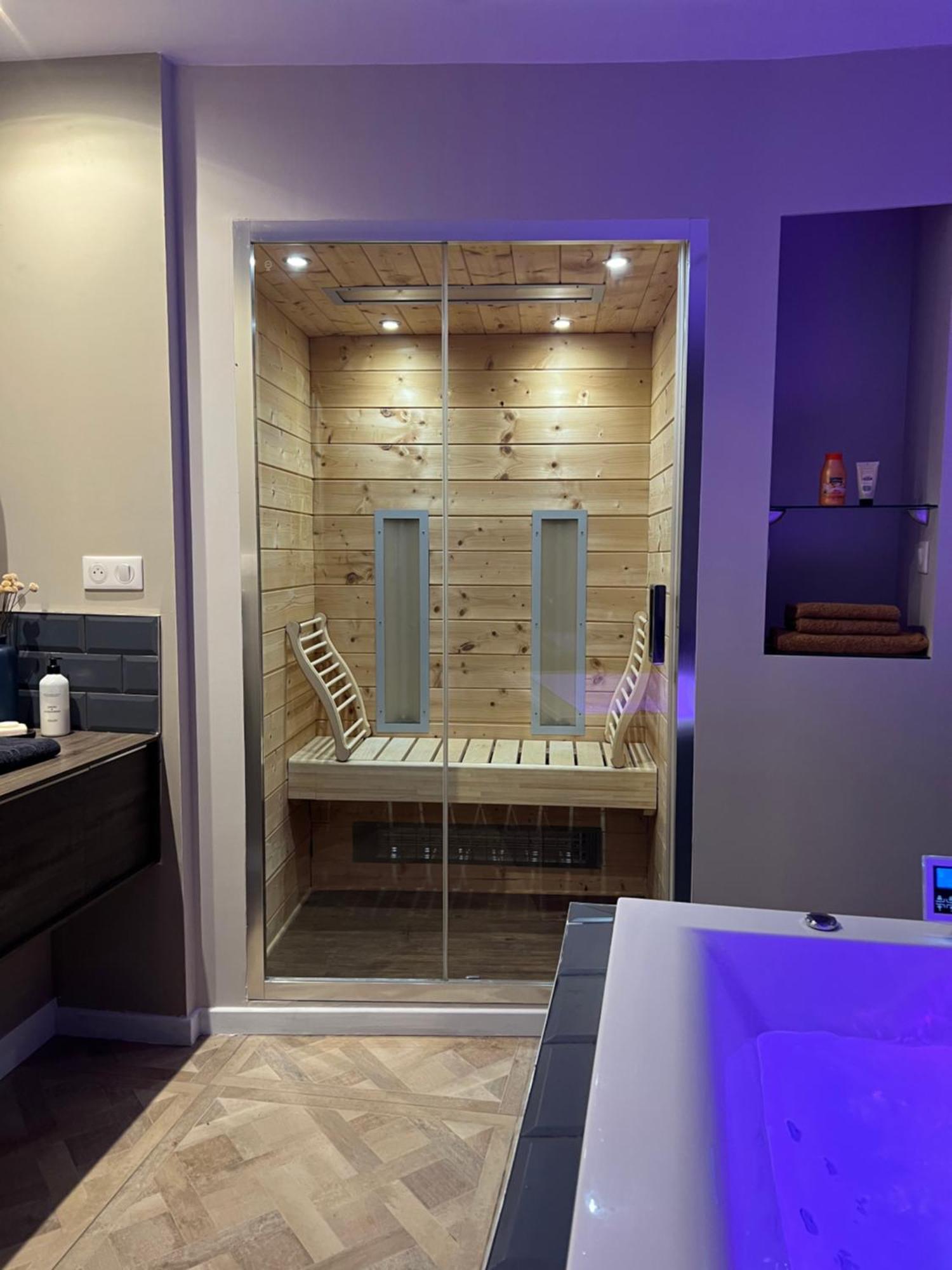 Appartement Avec Jacuzzi Sauna & Home Cinema - Nid D'Angers Zewnętrze zdjęcie