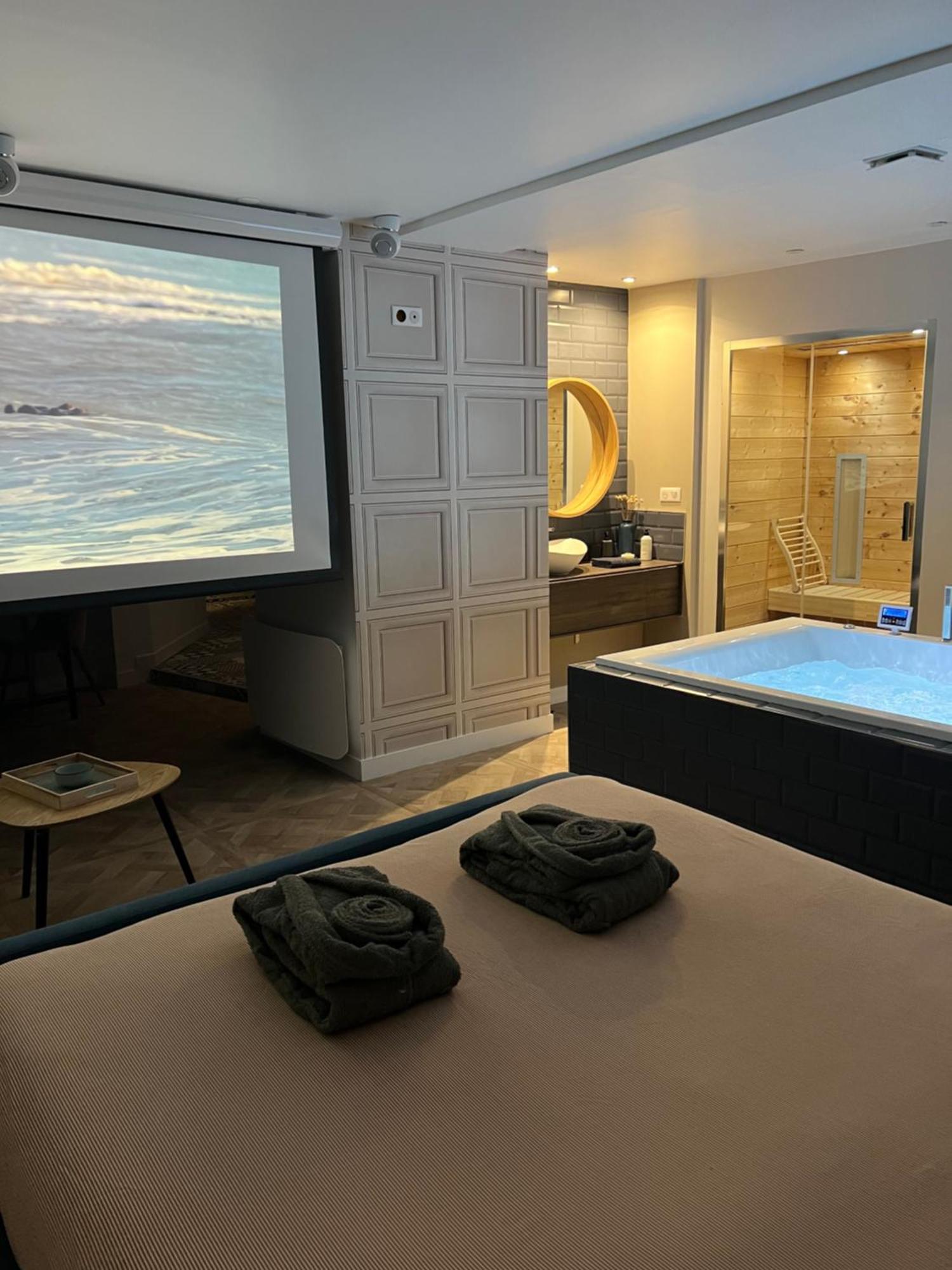 Appartement Avec Jacuzzi Sauna & Home Cinema - Nid D'Angers Zewnętrze zdjęcie