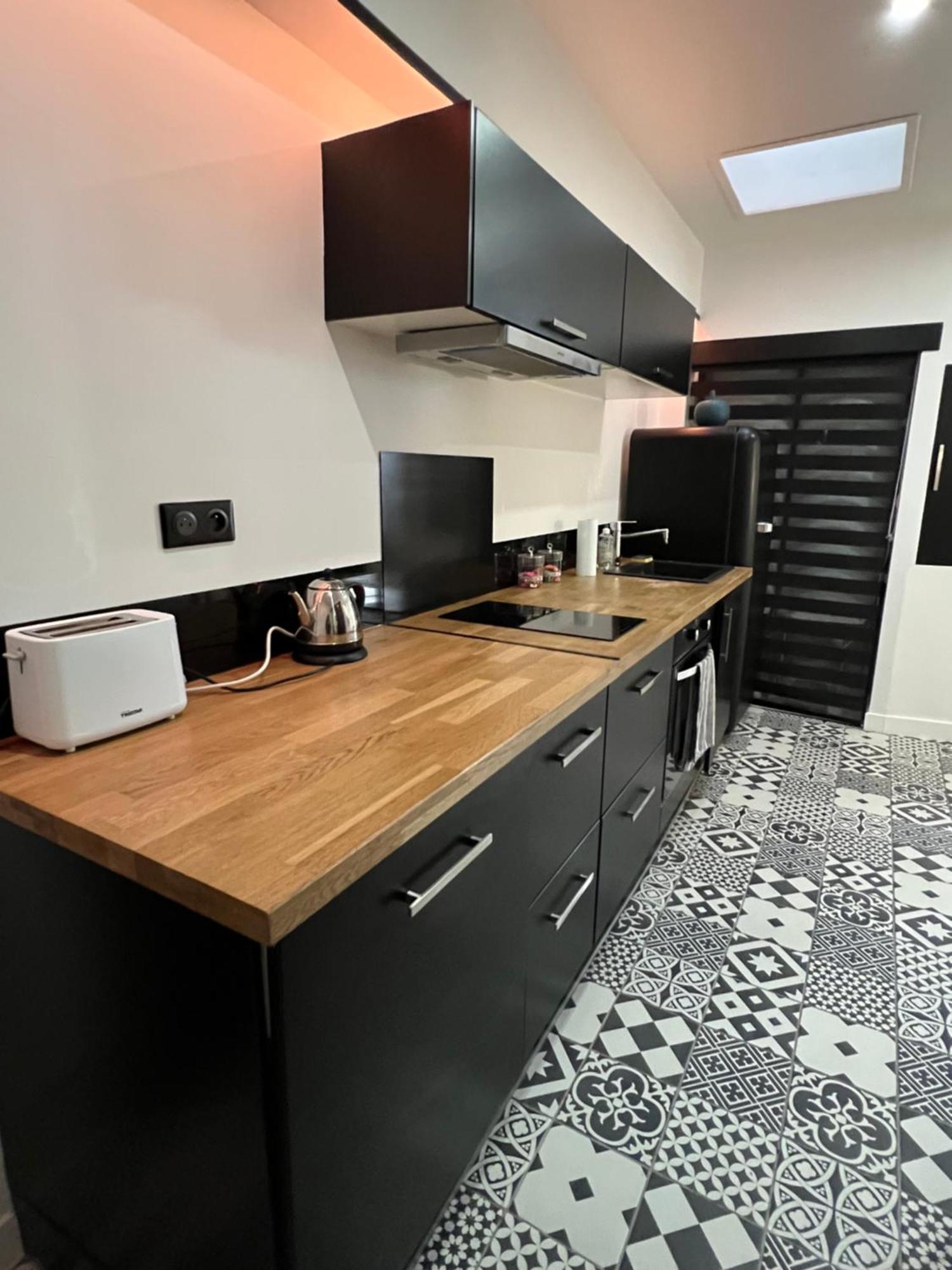 Appartement Avec Jacuzzi Sauna & Home Cinema - Nid D'Angers Zewnętrze zdjęcie