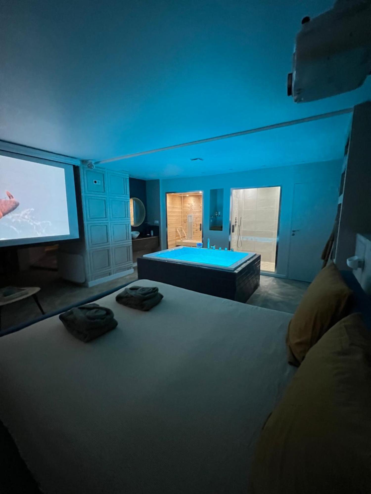 Appartement Avec Jacuzzi Sauna & Home Cinema - Nid D'Angers Zewnętrze zdjęcie