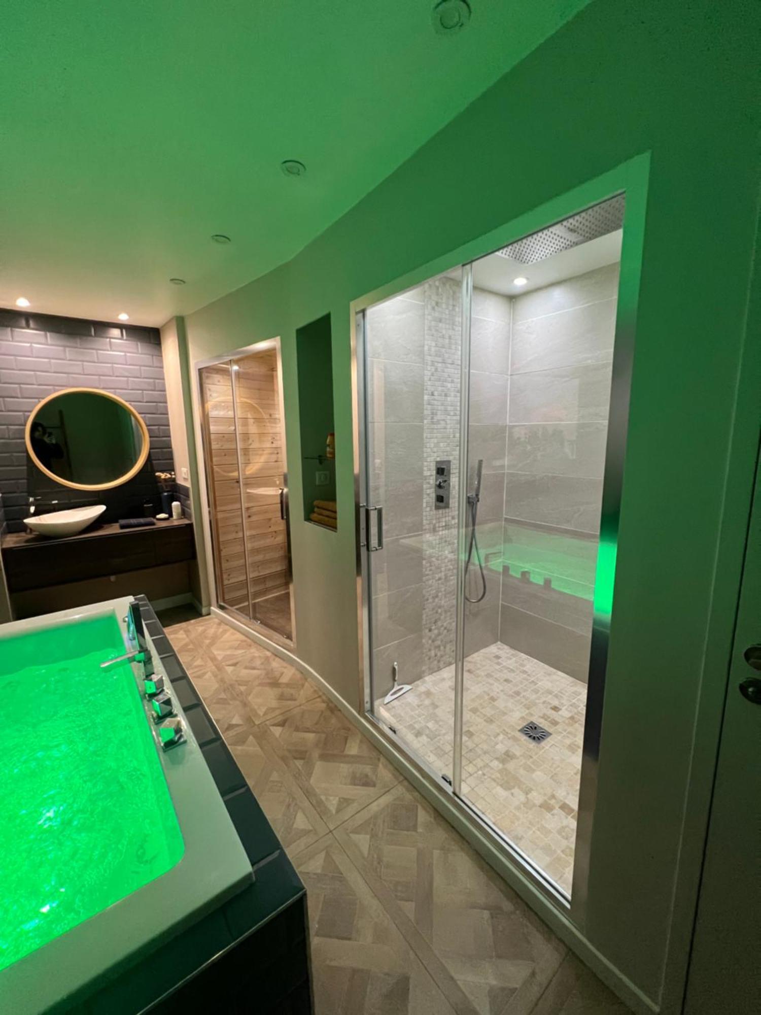Appartement Avec Jacuzzi Sauna & Home Cinema - Nid D'Angers Zewnętrze zdjęcie